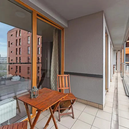 Flatbook - Center Dwie Motlawy Apartman *